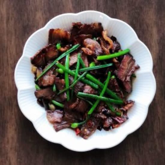 湘西土家族风味腊牛肉(辣)--尝鲜价 Stir-fried Smoked Beef with Chive Flower and Pepper(Spicy)